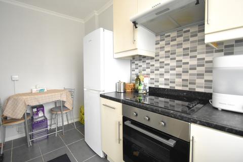 2 bedroom flat to rent, Clarendon Road, Southsea PO5