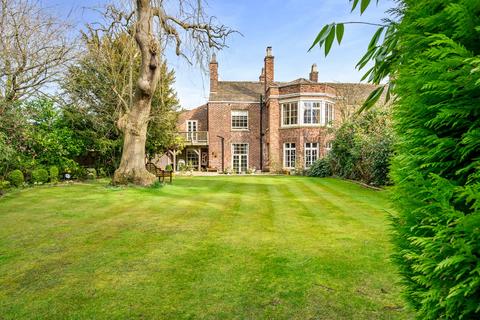 6 bedroom semi-detached house for sale, Bollington Road, Bollington, Macclesfield, Cheshire, SK10