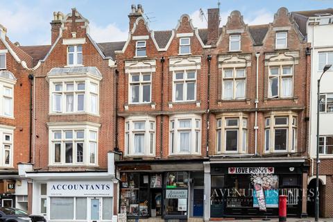 Flat 4, 11 Queens Road, Bournemouth, BH2 6BA
