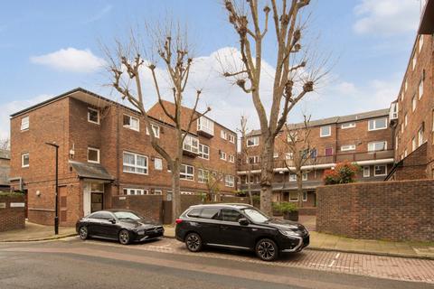 3 bedroom flat for sale, Pennyford Court, Henderson Drive, St John's Wood, London