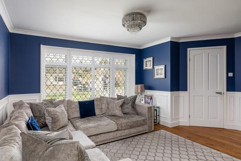 3 bedroom detached house for sale, Benhams Drive, Horley, Surrey, RH6