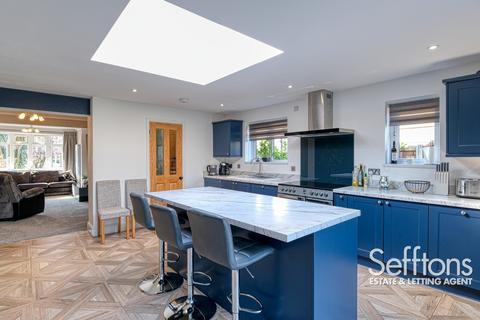 2 bedroom semi-detached house for sale, Furze Road, Norwich, Norfolk