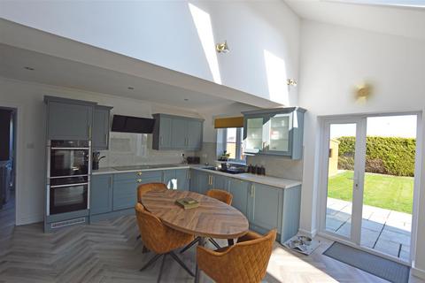 4 bedroom detached house for sale, Plank Drove, Peterborough PE6