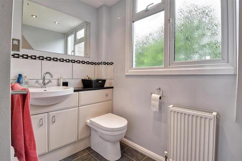 31 Haffenden Road, Tenterden, TN30 6QE