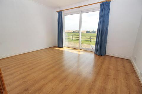 undefined, Scald End, Thurleigh MK44