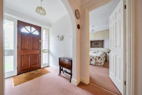 5 Windsor Gardens, Bedford, MK40 3BU