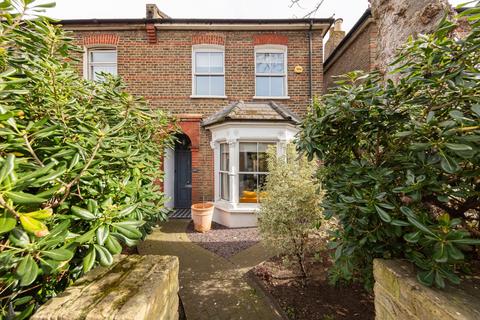3 bedroom semi-detached house for sale, Charlton Lane, Greenwich SE7