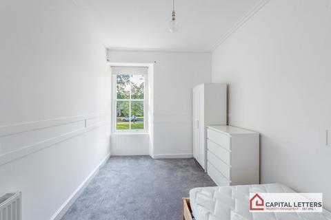 undefined, Newhouse, Stirling FK8