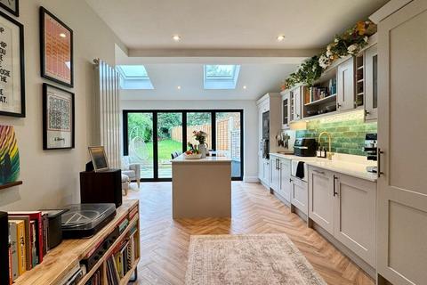 2 Douay Road, Birmingham, B24 0BG