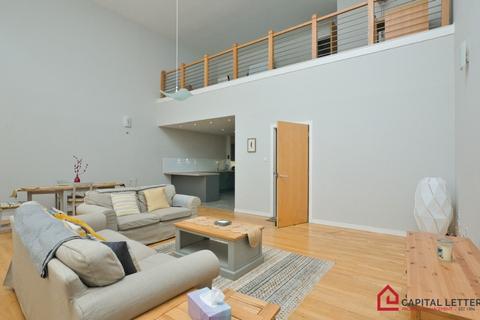 2 bedroom duplex to rent, South Frederick Street, Glasgow G1