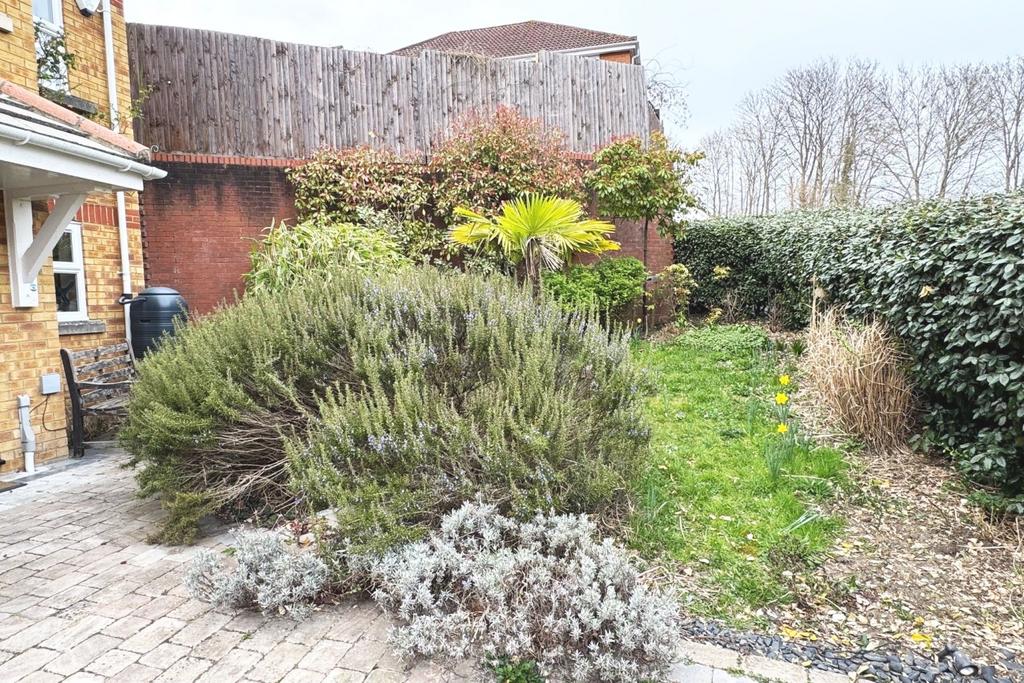 Front Gdn