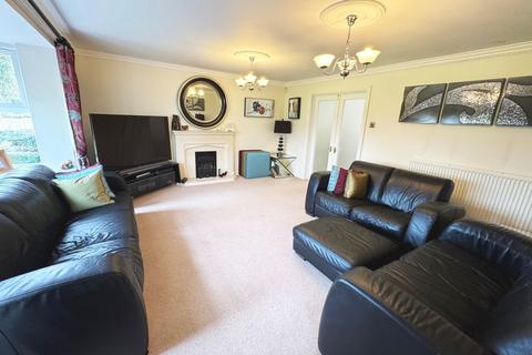 6 Danehurst Close, Egham, TW20 9PX