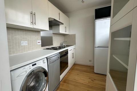 2 bedroom flat for sale, Flat 9 Klara Court, 130 Haverstock Hill, Belsize Park, London, NW3 2AY