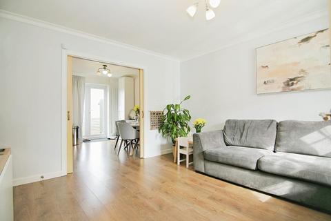 48 Borrowdale Crescent, Leeds, LS12 2JB