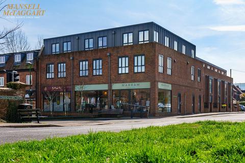 Flat B, 1 Downs View Road, Hassocks, BN6 8FL