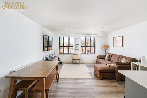 Flat B, 1 Downs View Road, Hassocks, BN6 8FL