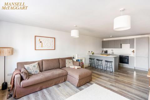 Flat B, 1 Downs View Road, Hassocks, BN6 8FL