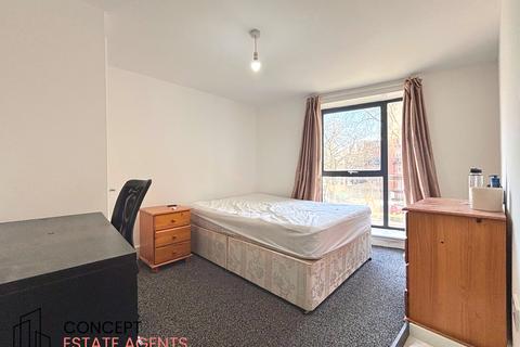 3 bedroom apartment to rent, Clapham Road, Stockwell, SW9
