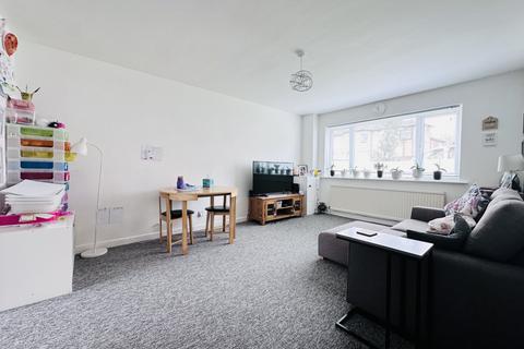 2 bedroom flat for sale, Northwood Square, Fareham PO16