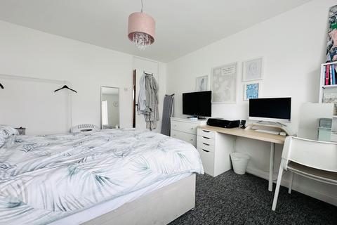 2 bedroom flat for sale, Northwood Square, Fareham PO16