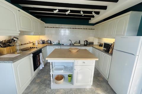 3 bedroom apartment for sale, Manor Court, Leyburn DL8