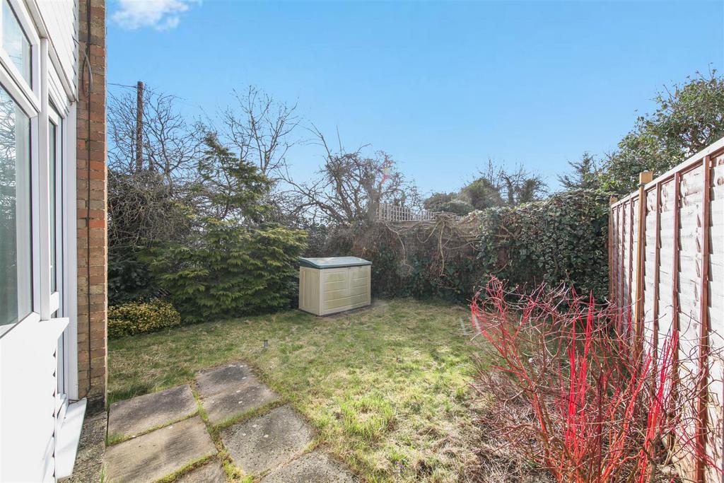 2 Eskdale Close - vf K0r2 Kxbq N3kza EY4 Ue.jpg