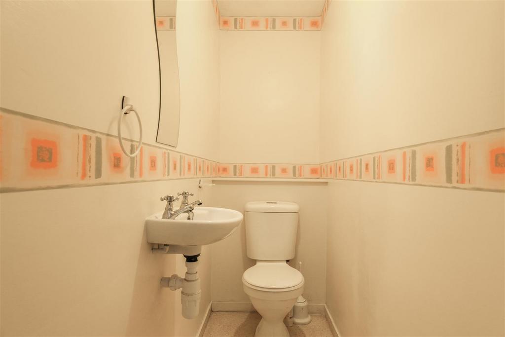 2 Eskdale Close - z0t Ui Bbi0hc Ff Hn4 FEle.jpg