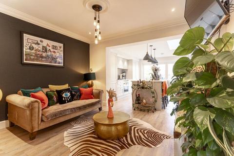 33 Binfield Road, Byfleet, West Byfleet, KT14 7PN