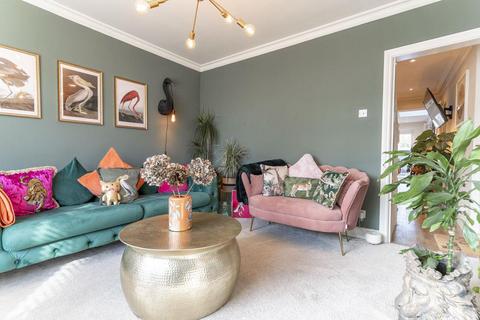 33 Binfield Road, Byfleet, West Byfleet, KT14 7PN