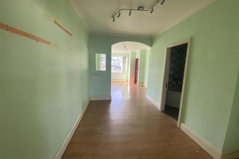 2 bedroom house for sale, Gillshill Road, Hull