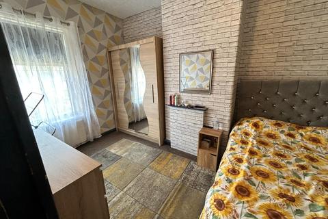 2 bedroom terraced house for sale, Clough Street, BD5 8BG