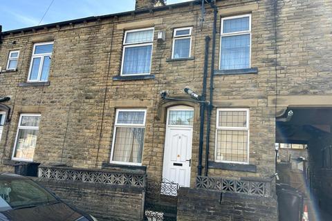 2 bedroom terraced house for sale - Clough Street, BD5 8BG