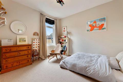 34 Fairlawn Park, London, SE26 5RU