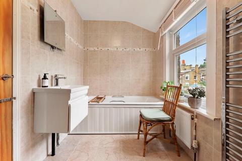34 Fairlawn Park, London, SE26 5RU