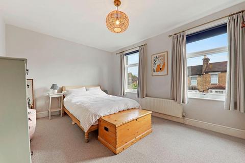 34 Fairlawn Park, London, SE26 5RU