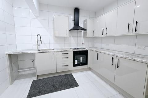 1 bedroom flat to rent, Windmill Hill, 24-26 Workshop At Rear, Halesowen, West Midlands, B63