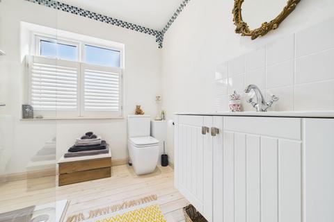 2 bedroom semi-detached house for sale, Roseleigh Avenue, Nottingham NG3