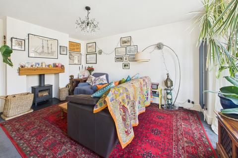 2 bedroom semi-detached house for sale, Roseleigh Avenue, Nottingham NG3