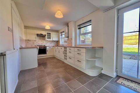 16 Ascot Close, Stratford-upon-avon, CV37 9FN