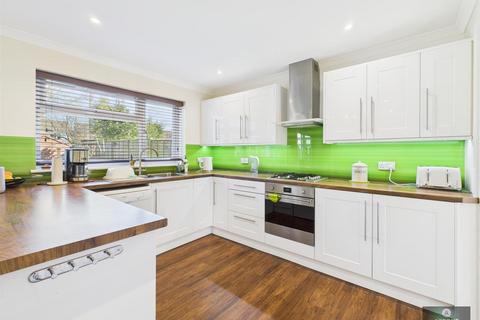 24 Aldingbourne Close, Ifield, Crawley, RH11 0QJ