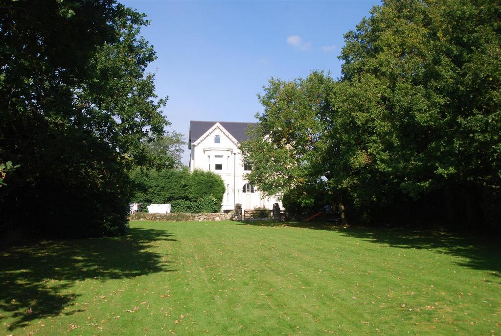 1b Front External.jpg
