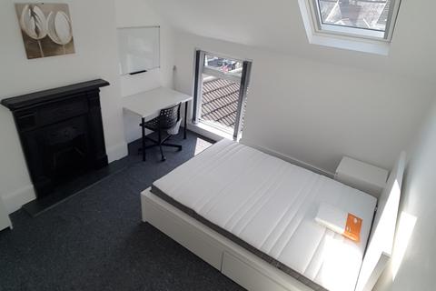 7 bedroom house to rent, Bernard St, Uplands, Swansea