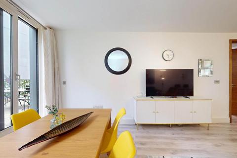 2 bedroom flat to rent, Balmoral Apartments W2