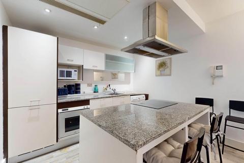 2 bedroom flat to rent, Balmoral Apartments W2
