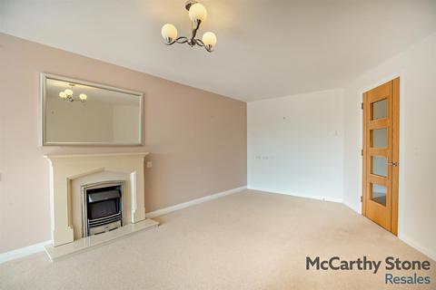1 bedroom apartment for sale, Cwrt Gloddaeth, Gloddaeth Street, Llandudno, Clwyd, LL30 2DP