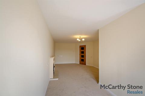 1 bedroom apartment for sale, Cwrt Gloddaeth, Gloddaeth Street, Llandudno, Clwyd, LL30 2DP