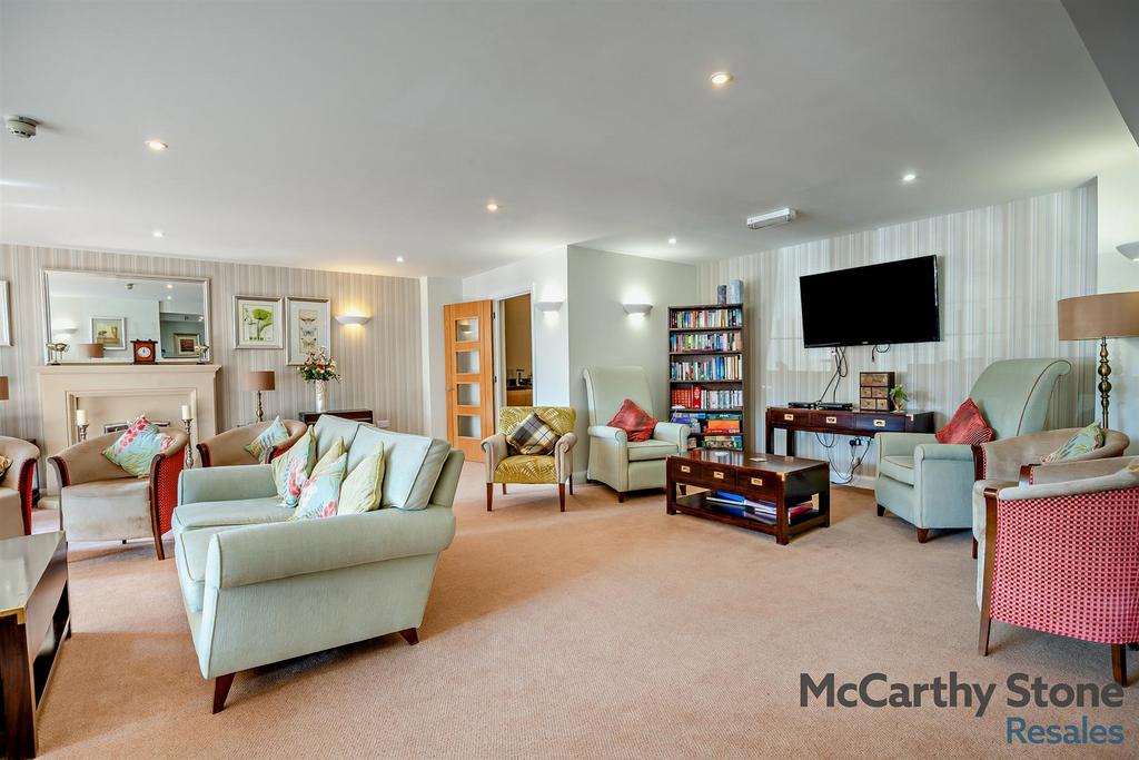 Homeowners Lounge