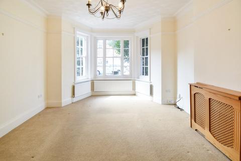 4 bedroom semi-detached house for sale, Shaftesbury Avenue, Bedford, MK40