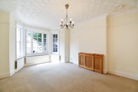 4 bedroom semi-detached house for sale, Shaftesbury Avenue, Bedford, MK40