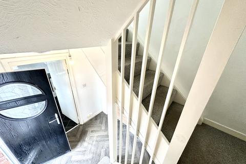 3 bedroom terraced house to rent, Rosewood Square, Sunderland SR4